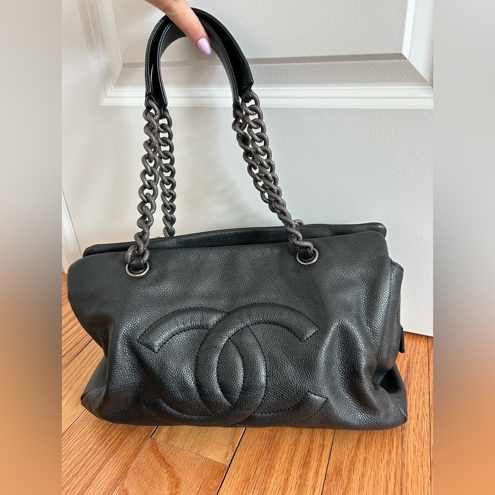 Chanel Black Leather Women's Bag